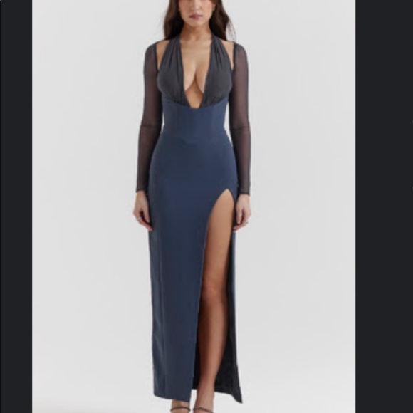 Beautiful house of cb dress. Worn once! - Picture 1 of 3